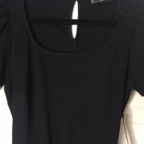 NWT NY&C Black crop legged jumpsuit with sash - Picture 3 of 3